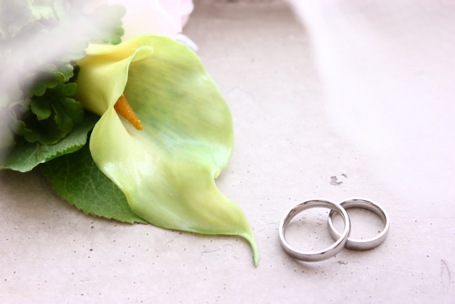 福岡、熊本の人気結婚指輪店を周り４°Cで購入した決め手の理由とは？